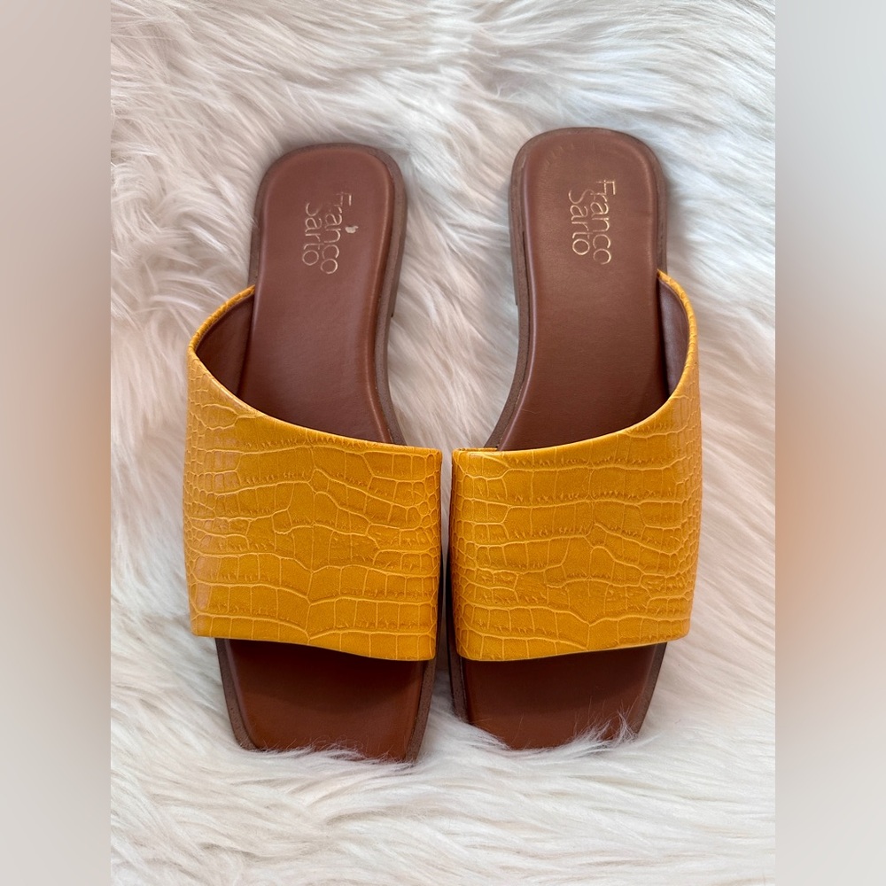 FRANCO SARTO SLIDE SANDALS SIZE 10 MUSTARD YELLOW EUC!  Snake skin look!!